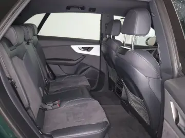 AUDI Q8  S-Line 55TFSI