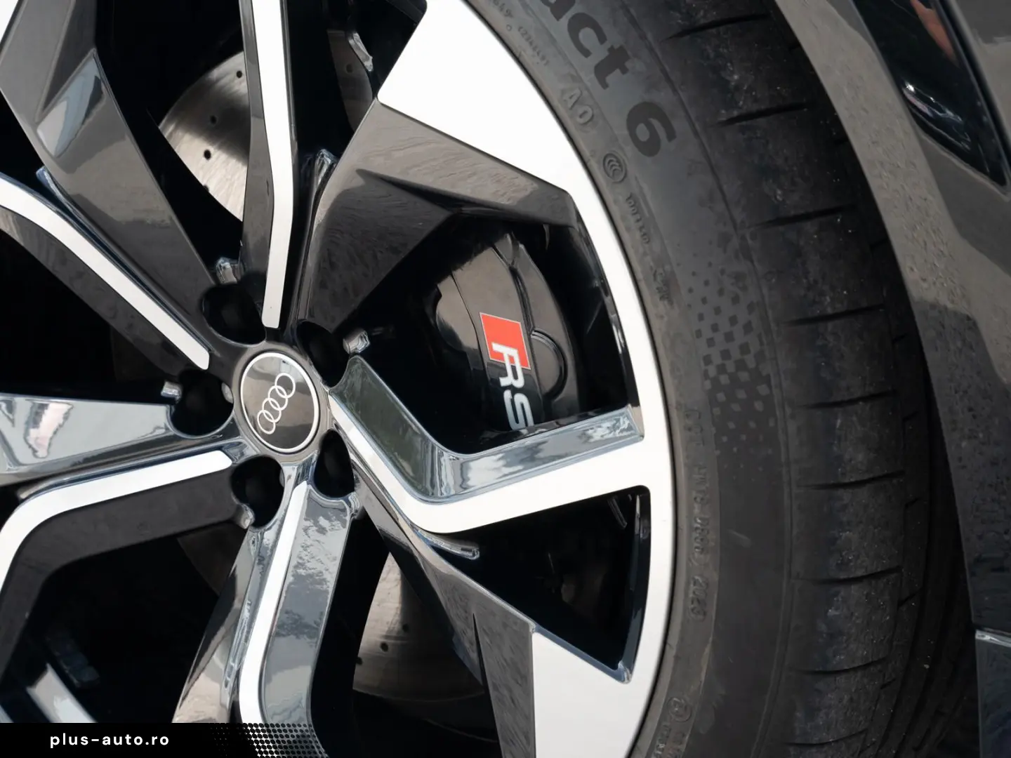 AUDI RS Q8 4.0 TFSI quattro 23  B&O SAGA Carb. Matrix