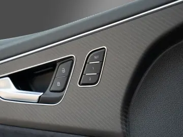 AUDI RS Q8 4.0 TFSI quattro 23  B&O SAGA Carb. Matrix