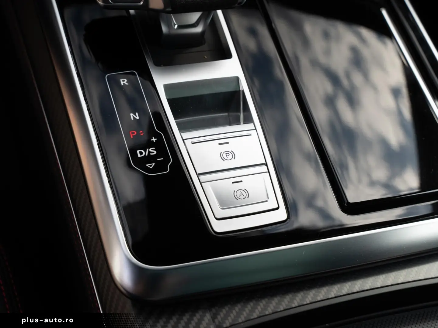 AUDI RS Q8 4.0 TFSI quattro 23  B&O SAGA Carb. Matrix