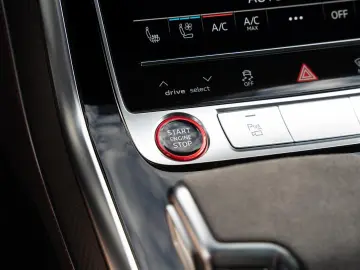 AUDI RS Q8 4.0 TFSI quattro 23  B&O SAGA Carb. Matrix