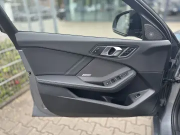 BMW M135 xDrive PANO AHK DA-Prof h&k Lea ab 390 brut