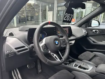 BMW M135 xDrive PANO AHK DA-Prof h&k Lea ab 390 brut