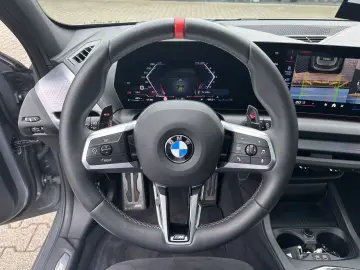 BMW M135 xDrive PANO AHK DA-Prof h&k Lea ab 390 brut