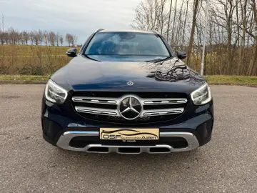 MERCEDES-BENZ GLC 300 e 4Matic LED AHK HUD Leder 1.Hand