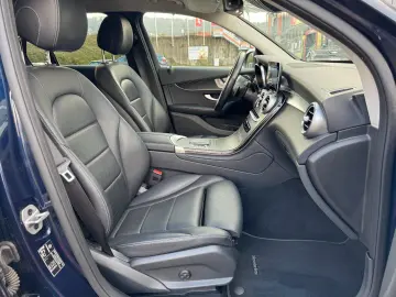 MERCEDES-BENZ GLC 300 e 4Matic LED AHK HUD Leder 1.Hand