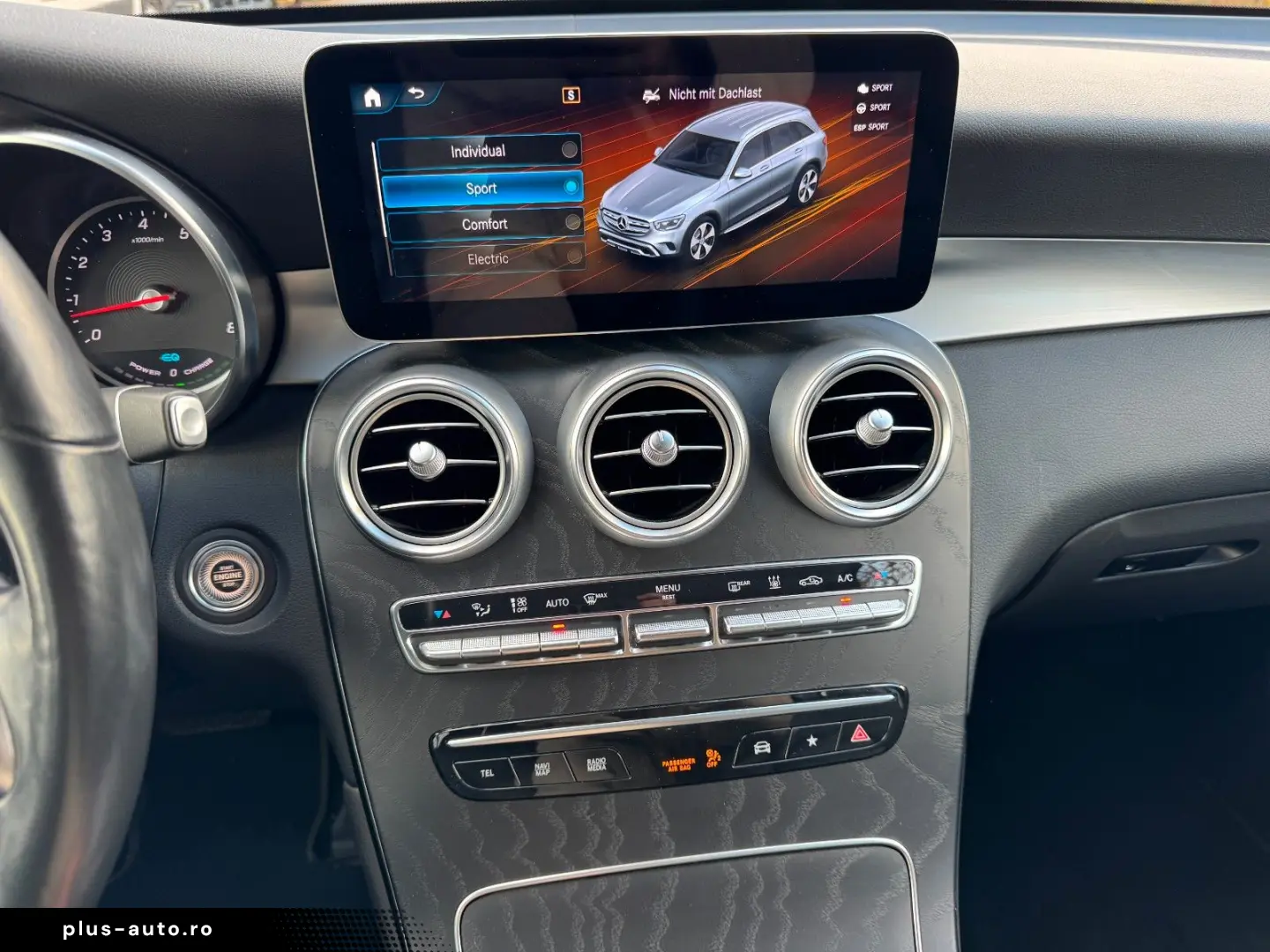 MERCEDES-BENZ GLC 300 e 4Matic LED AHK HUD Leder 1.Hand