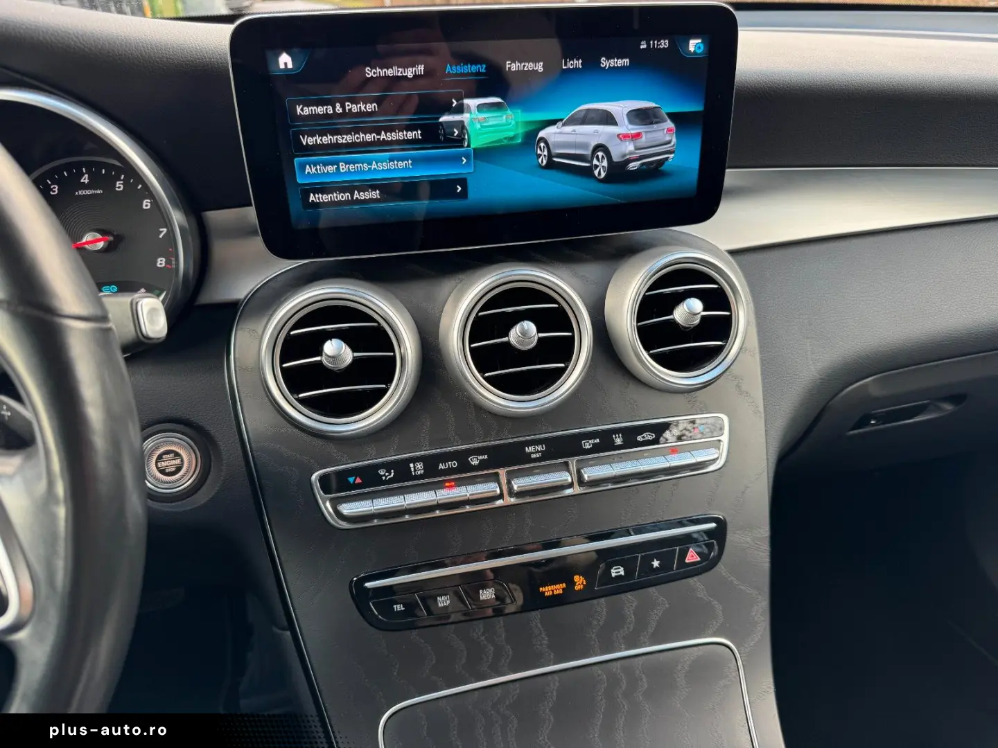 MERCEDES-BENZ GLC 300 e 4Matic LED AHK HUD Leder 1.Hand