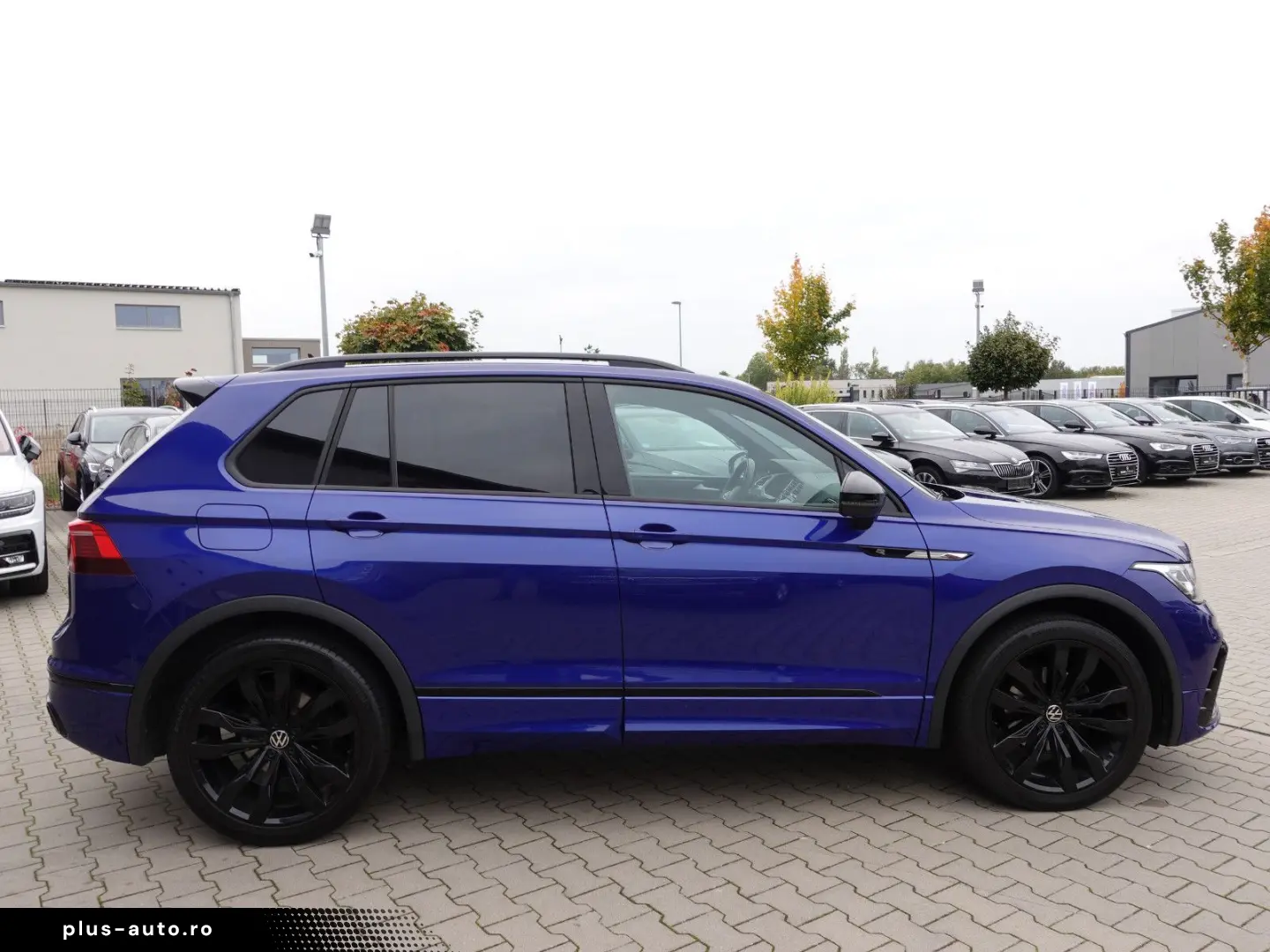 VW Tiguan 2 0 TDI DSG AHK Navi IQ-Matrix 3xR-Line