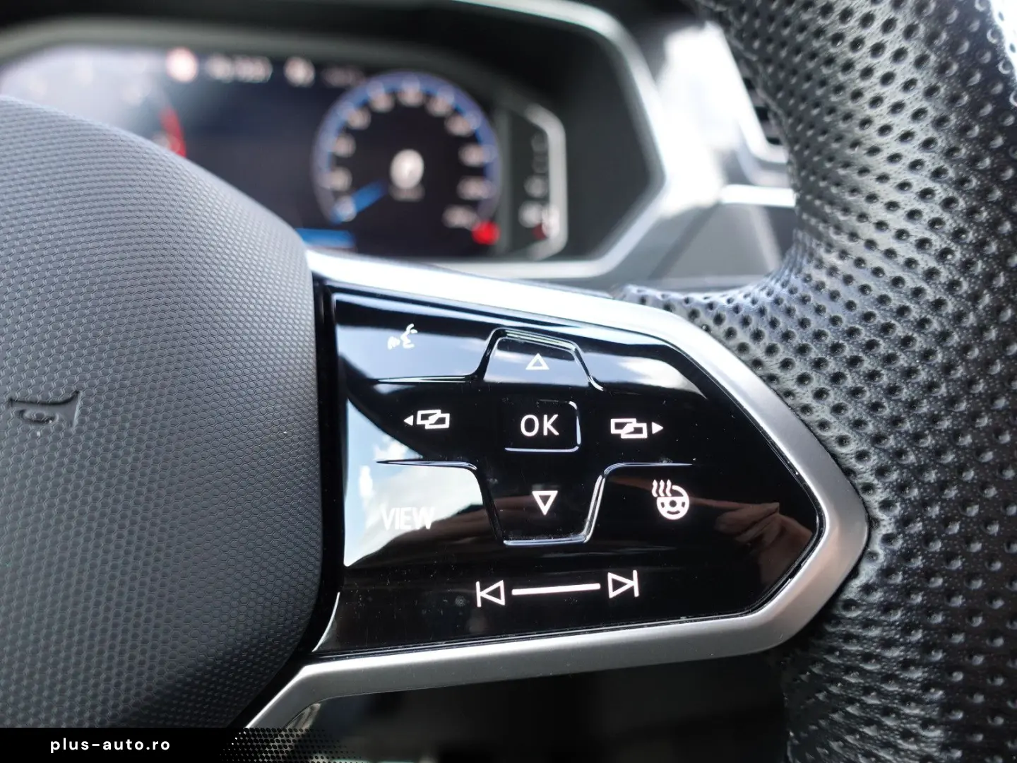 VW Tiguan 2 0 TDI DSG AHK Navi IQ-Matrix 3xR-Line