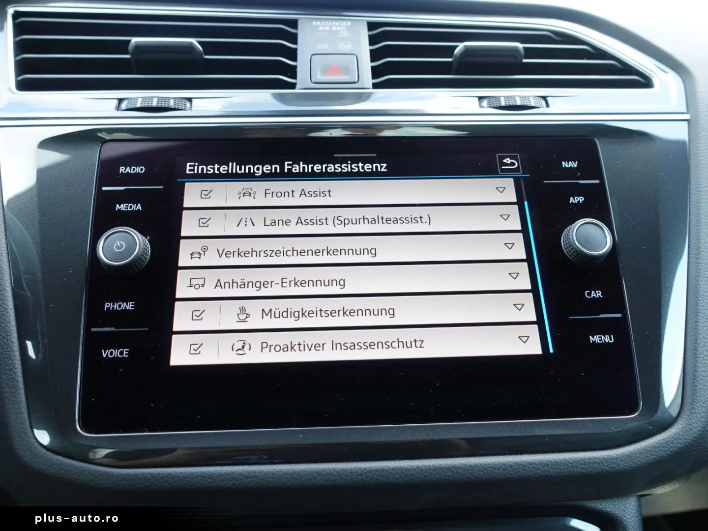 VW Tiguan 2 0 TDI DSG AHK Navi IQ-Matrix 3xR-Line