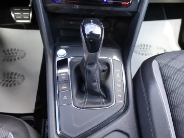 VW Tiguan 2 0 TDI DSG AHK Navi IQ-Matrix 3xR-Line