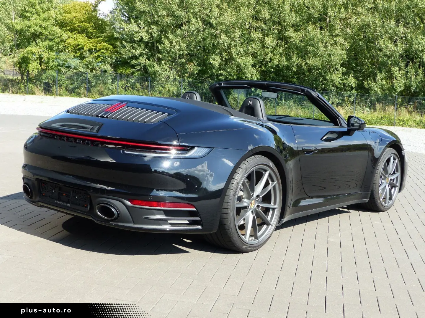 PORSCHE 992 Carrera 4 Cabriolet