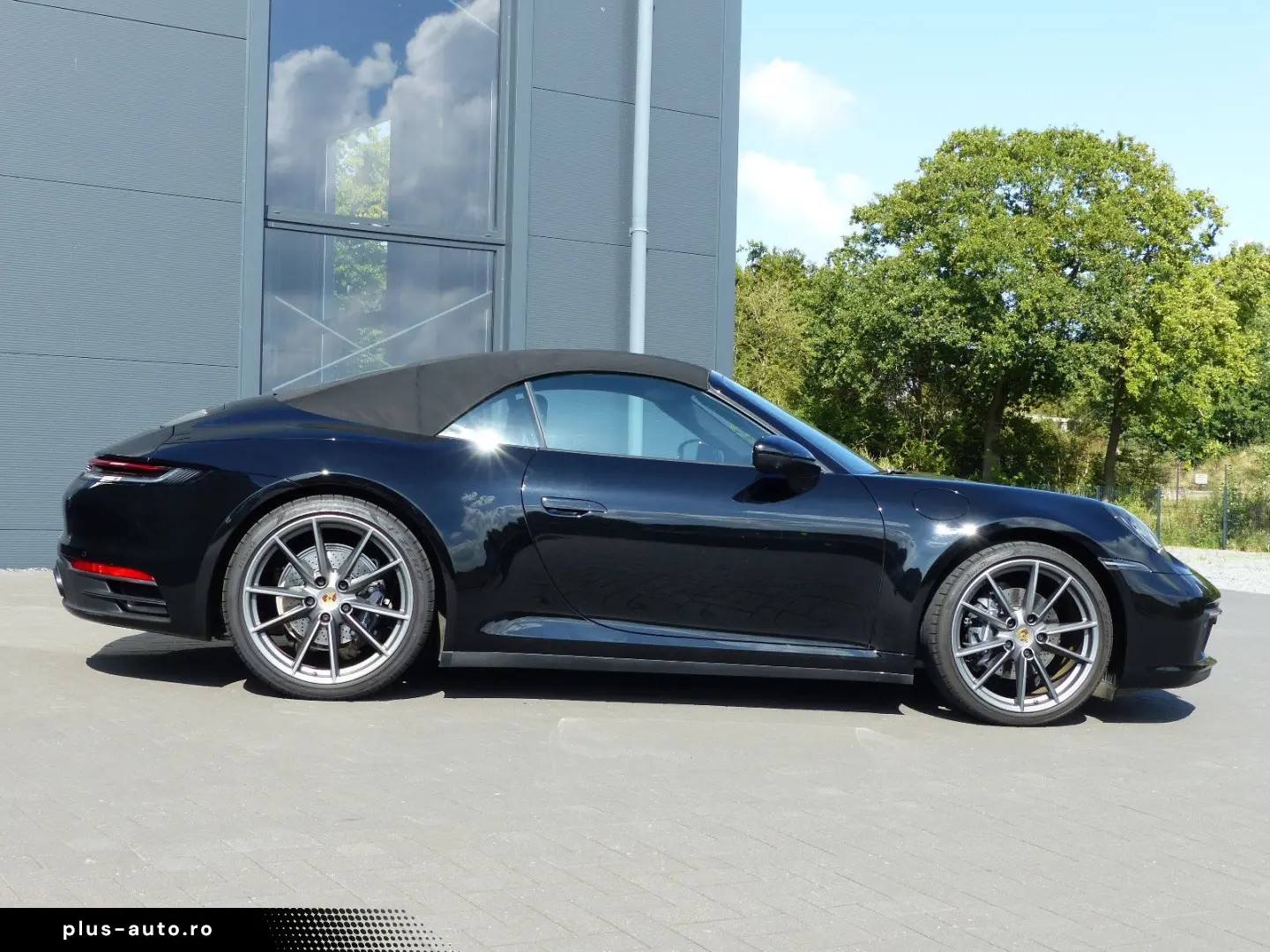 PORSCHE 992 Carrera 4 Cabriolet
