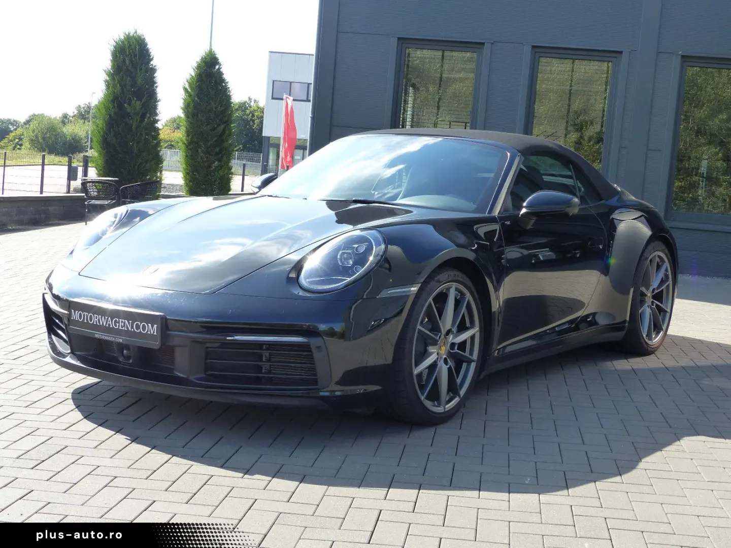 PORSCHE 992 Carrera 4 Cabriolet