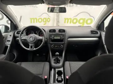 VOLKSWAGEN GOLF 1.6 MPI