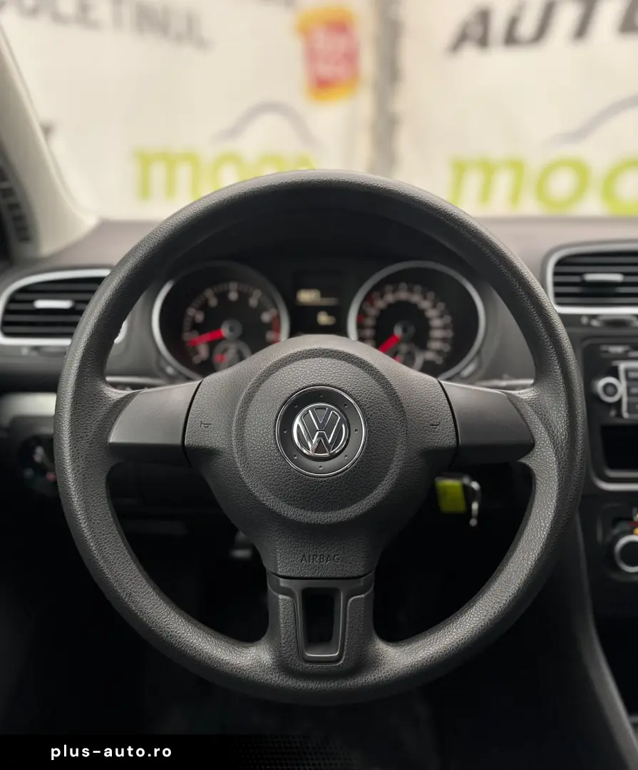 VOLKSWAGEN GOLF 1.6 MPI