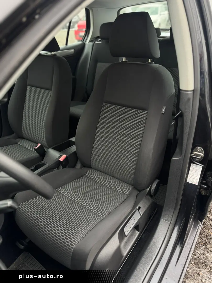 VOLKSWAGEN GOLF 1.6 MPI