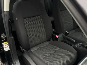 VOLKSWAGEN GOLF 1.6 MPI