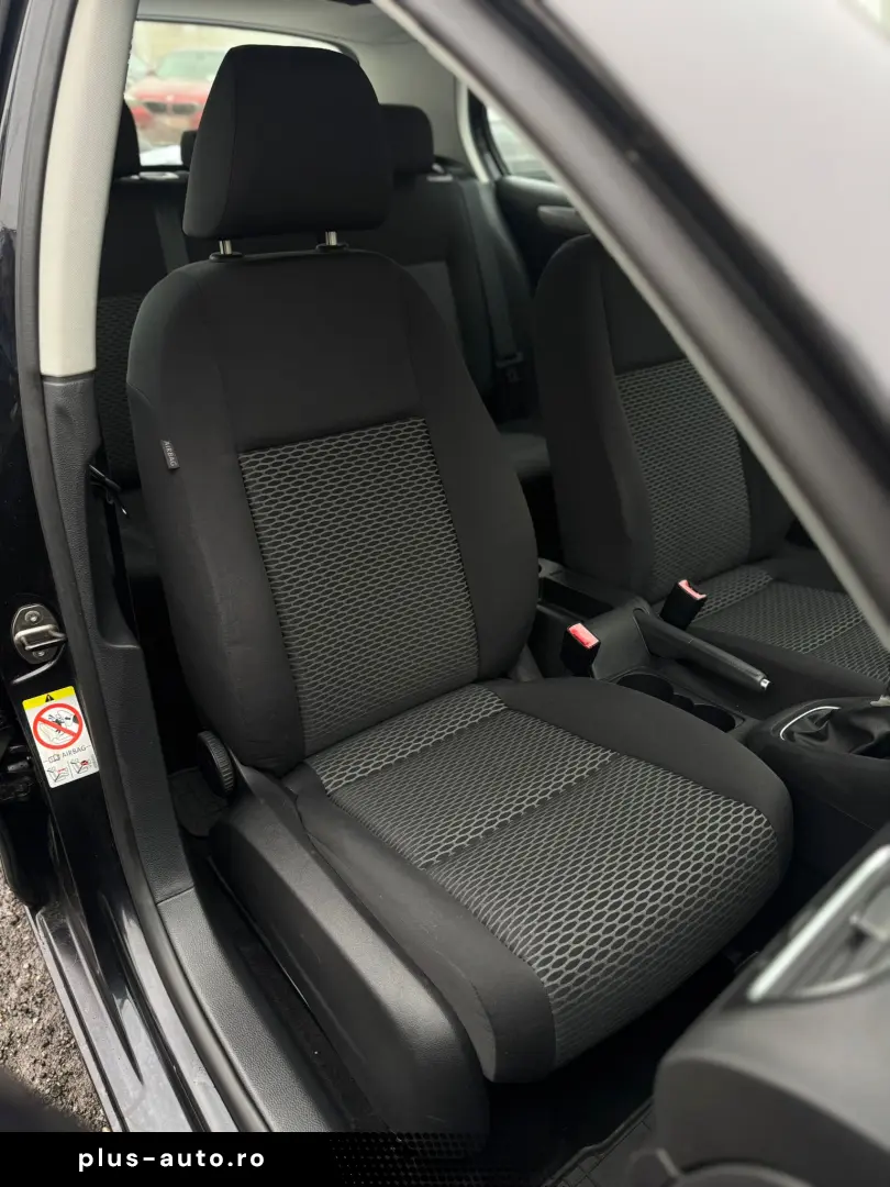 VOLKSWAGEN GOLF 1.6 MPI