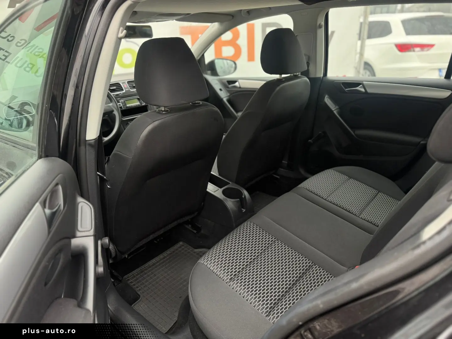 VOLKSWAGEN GOLF 1.6 MPI