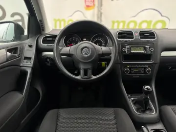 VOLKSWAGEN GOLF 1.6 MPI