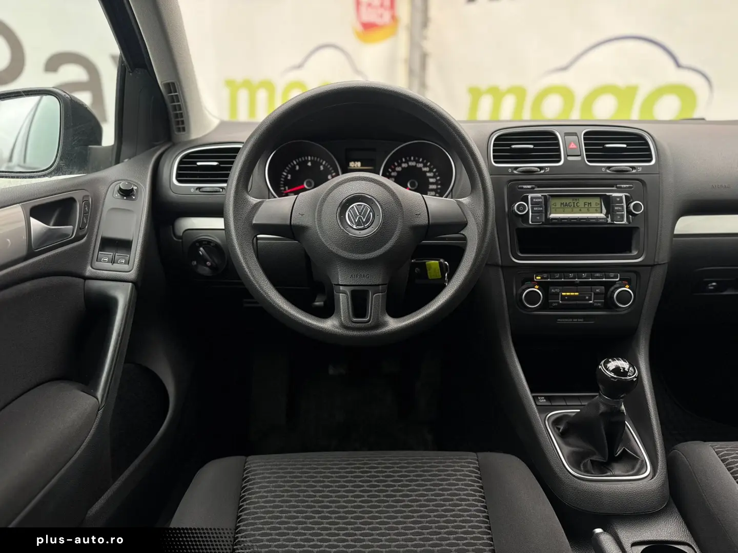 VOLKSWAGEN GOLF 1.6 MPI