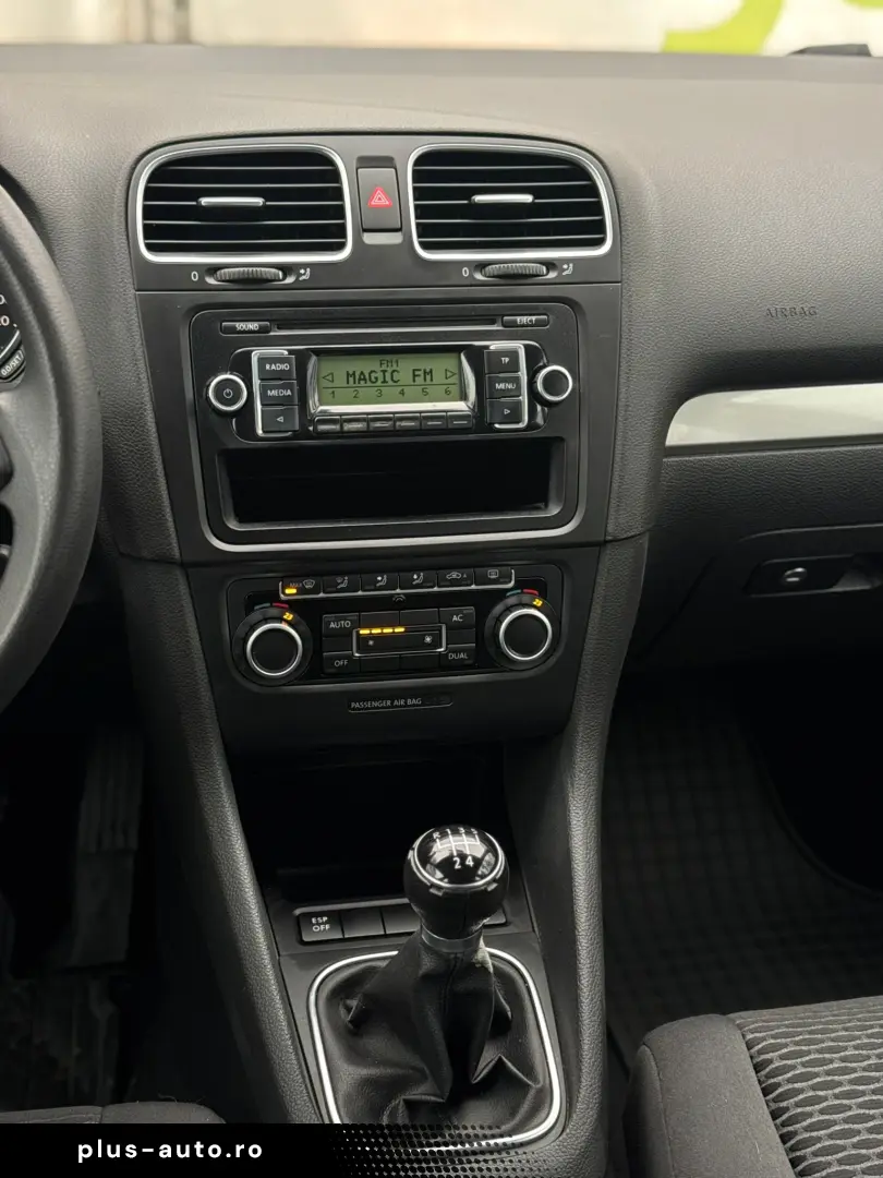 VOLKSWAGEN GOLF 1.6 MPI