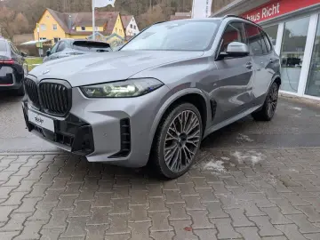 BMW X5 xDrive30d M Sport Plus Pano Iconic Glow