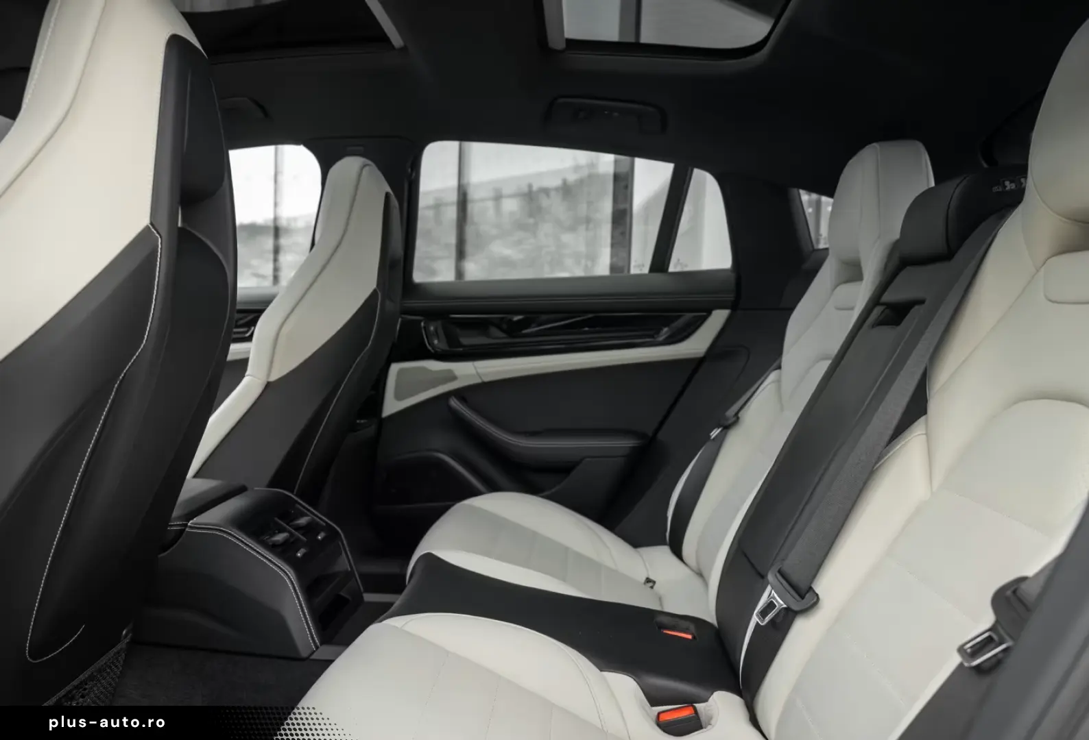 Porsche Panamera 4 E-Hybrid