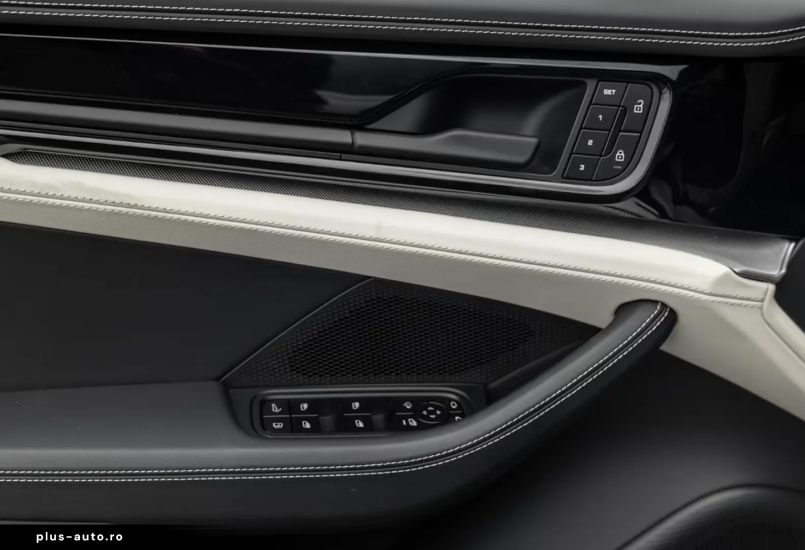 Porsche Panamera 4 E-Hybrid