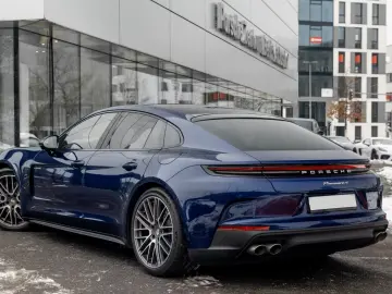 Porsche Panamera 4 E-Hybrid