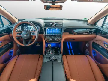 BENTLEY Bentayga Azure V8   Bentley Nürnberg