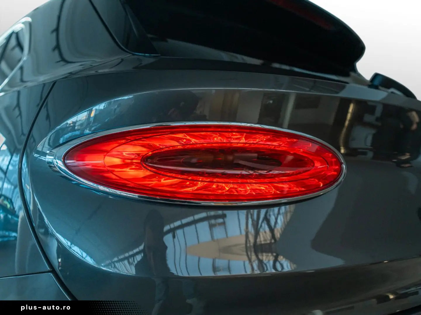 BENTLEY Bentayga Azure V8   Bentley Nürnberg