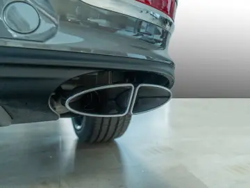 BENTLEY Bentayga Azure V8   Bentley Nürnberg