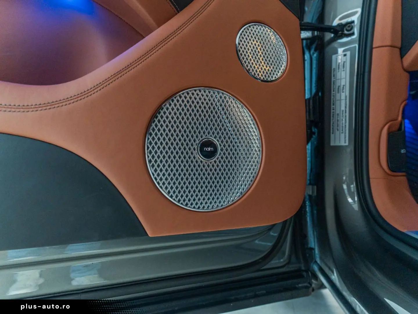 BENTLEY Bentayga Azure V8   Bentley Nürnberg