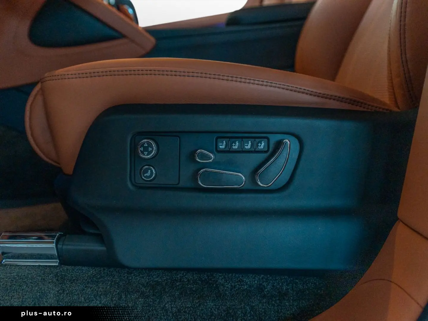 BENTLEY Bentayga Azure V8   Bentley Nürnberg