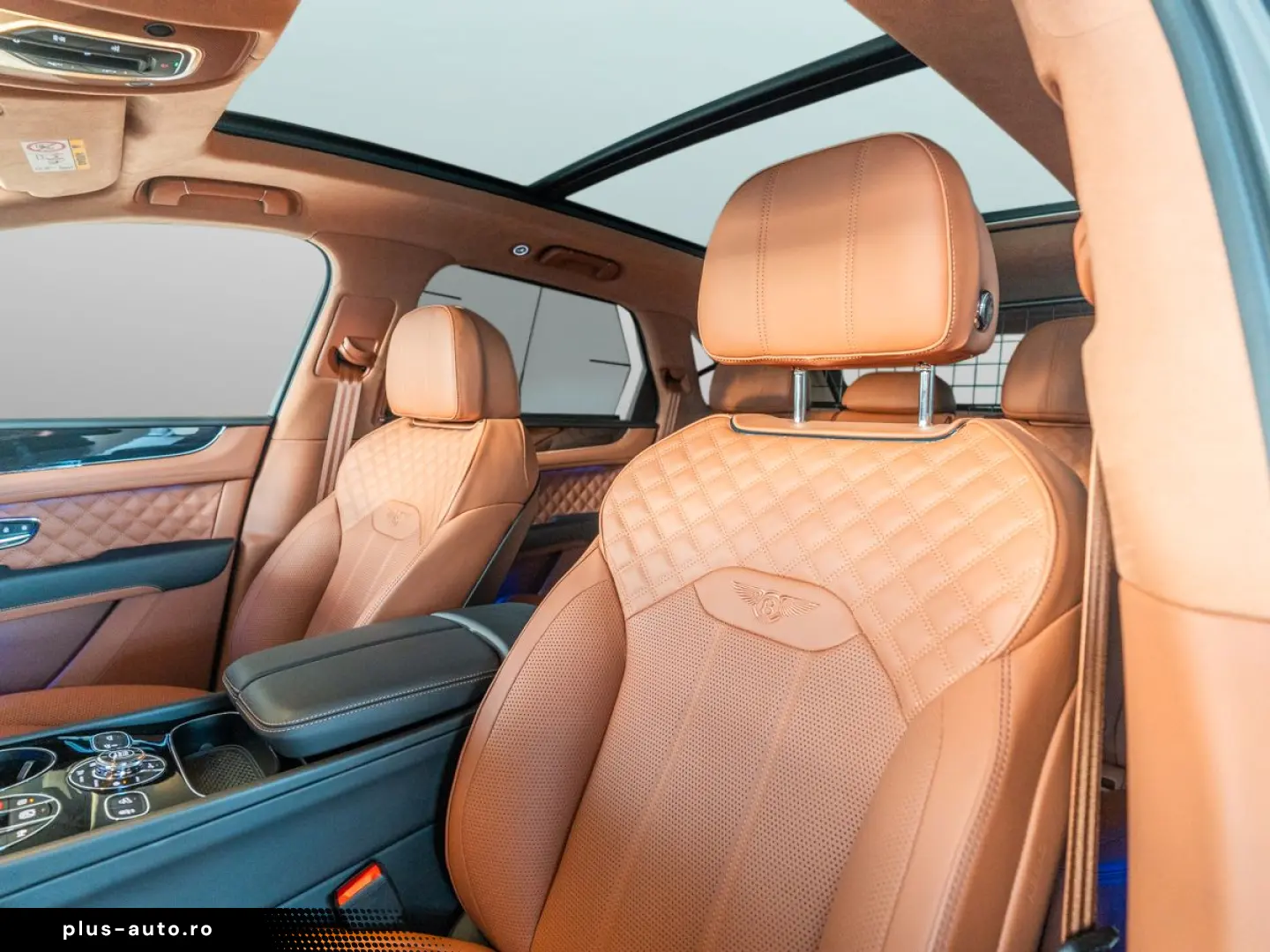 BENTLEY Bentayga Azure V8   Bentley Nürnberg