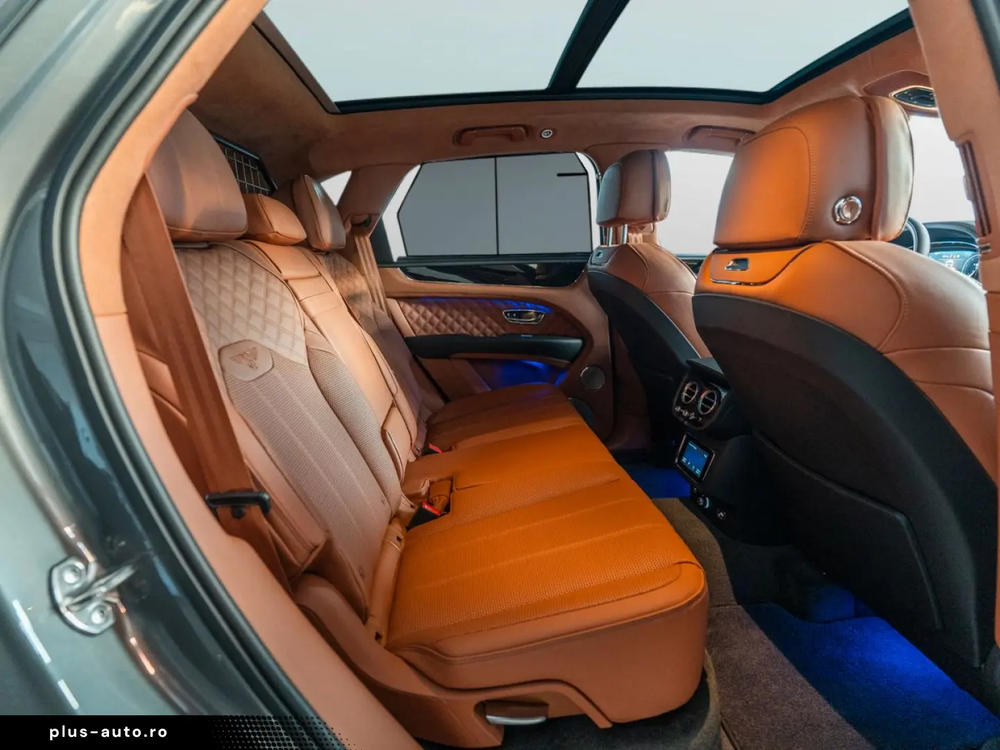 BENTLEY Bentayga Azure V8   Bentley Nürnberg