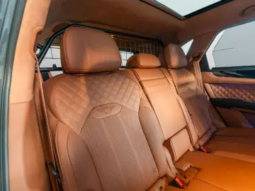 BENTLEY Bentayga Azure V8   Bentley Nürnberg