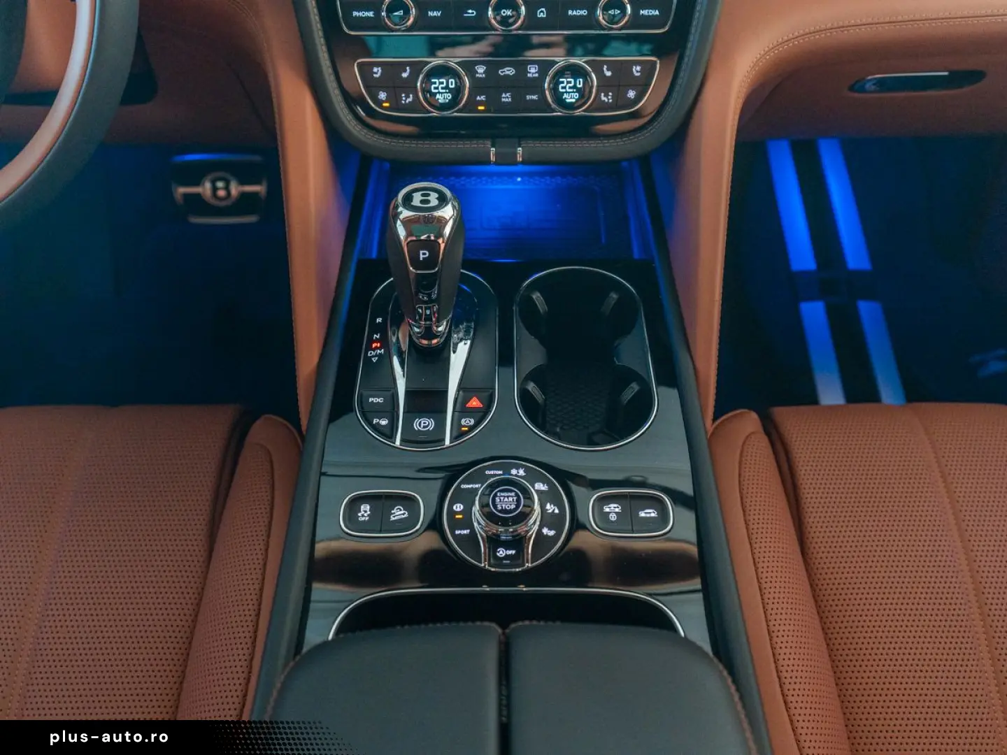 BENTLEY Bentayga Azure V8   Bentley Nürnberg