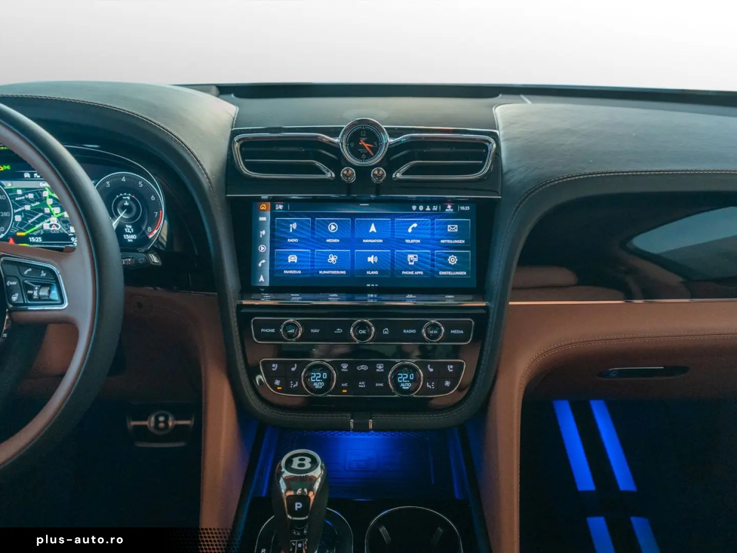 BENTLEY Bentayga Azure V8   Bentley Nürnberg