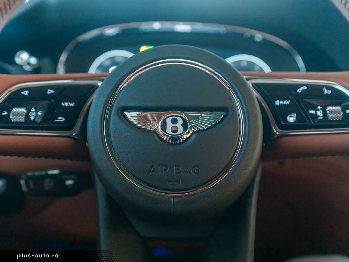 BENTLEY Bentayga Azure V8   Bentley Nürnberg
