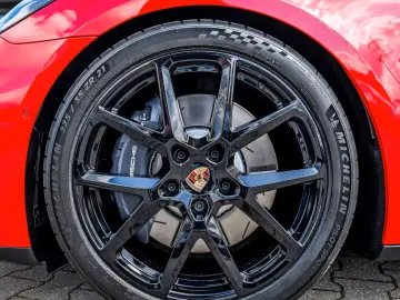 Porsche Panamera 4 E-Hybrid