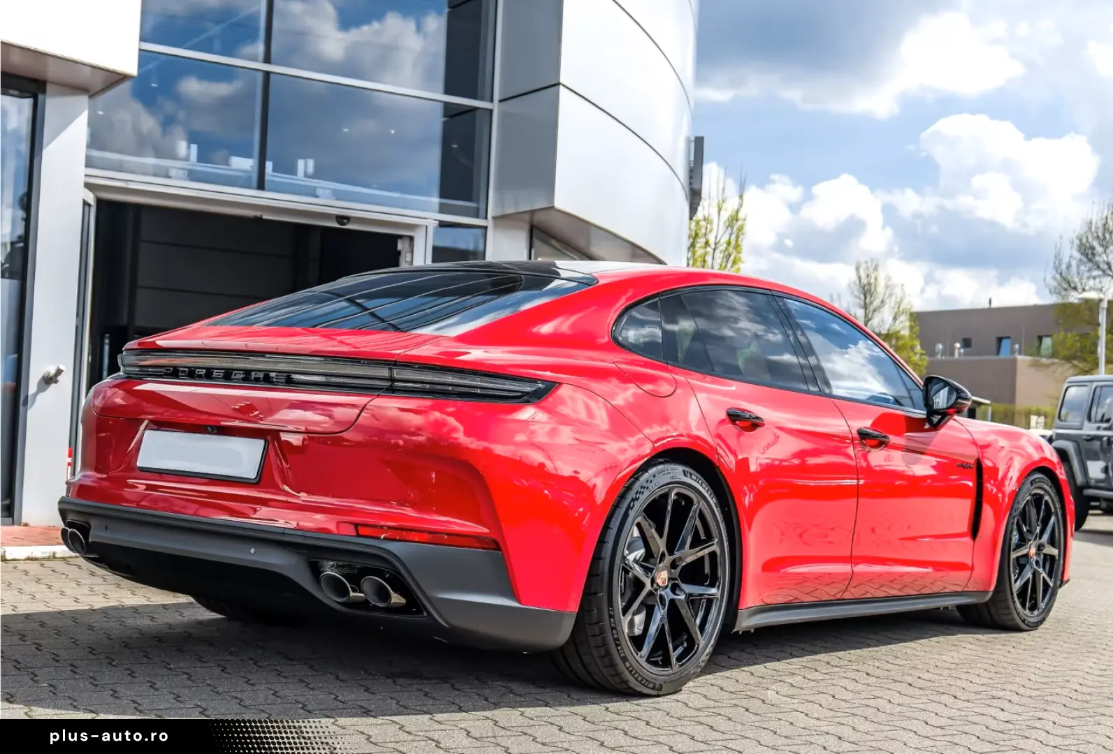 Porsche Panamera 4 E-Hybrid