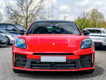 Porsche Panamera 4 E-Hybrid