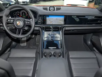 Porsche Panamera 4 E-Hybrid