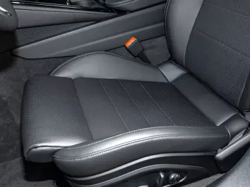 Porsche Panamera 4 E-Hybrid