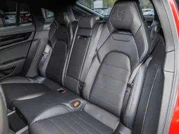 Porsche Panamera 4 E-Hybrid