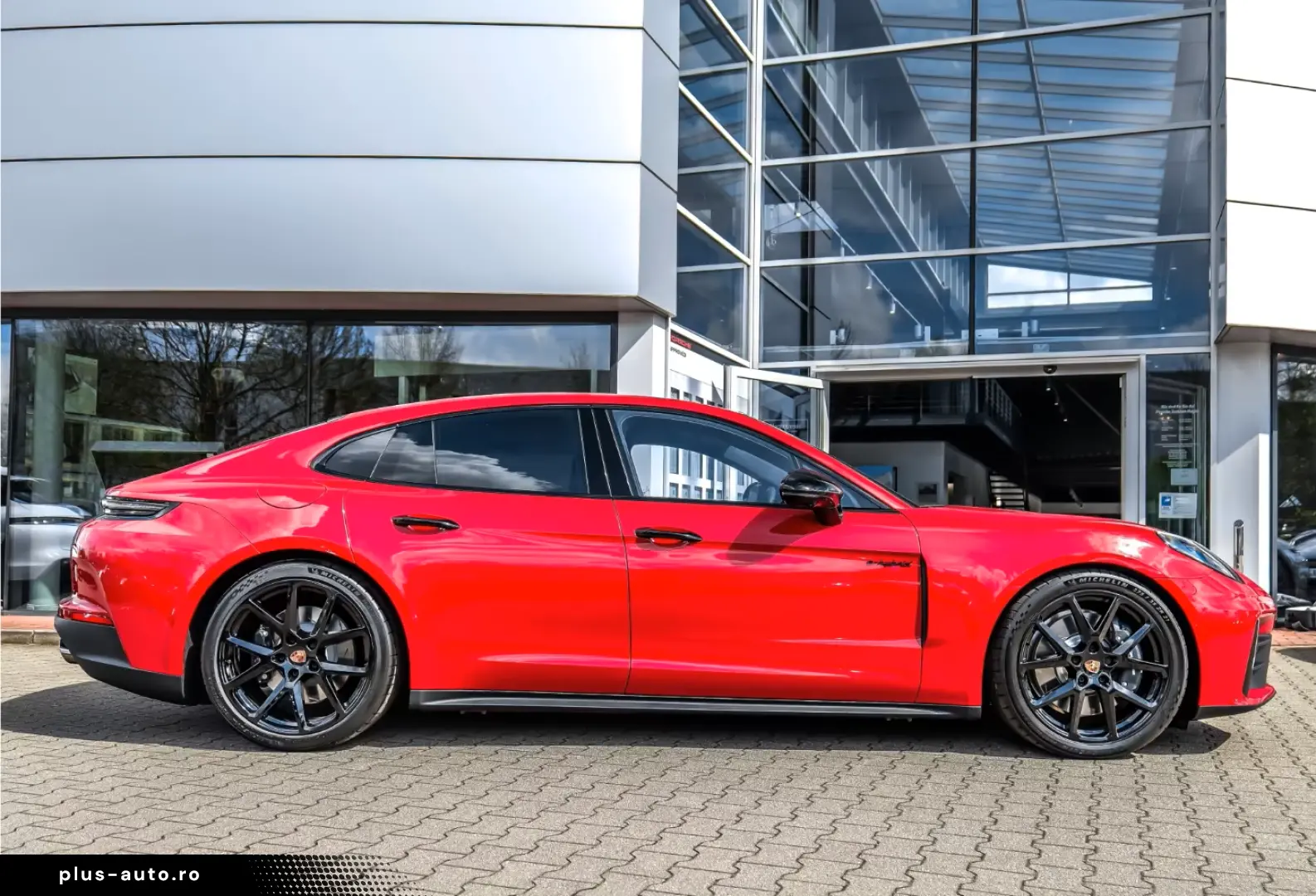 Porsche Panamera 4 E-Hybrid
